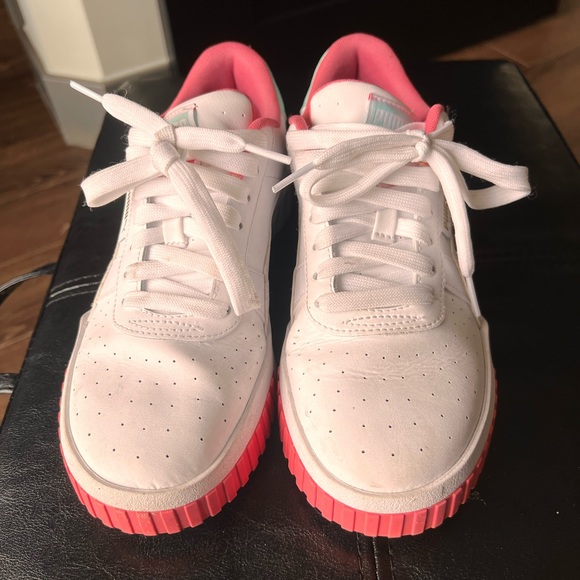 Puma sneakers - size 6.5. Only worn a few times and my daughter outgrew them. - Picture 3 of 6